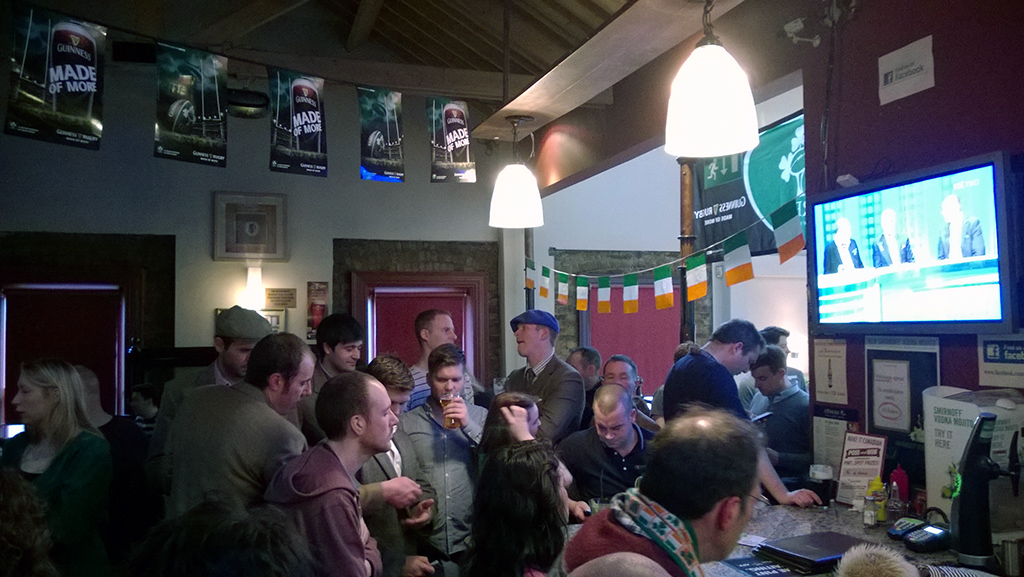 Six_Nations_Rugby_Game_In_The_Pub