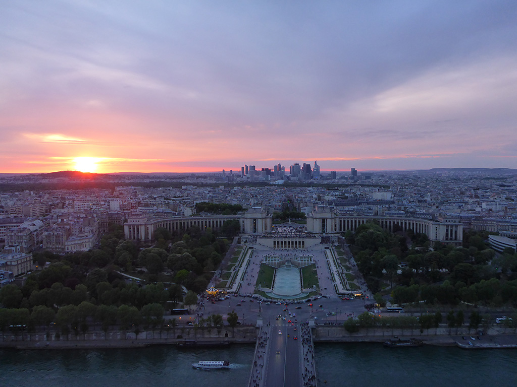 18_Etage2_Of_Eiffel_Tower_2