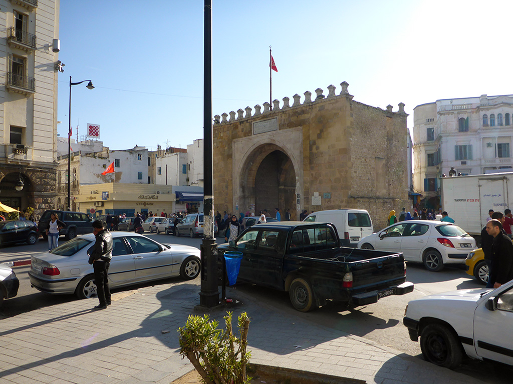 17_Tunis_Medina_Doors