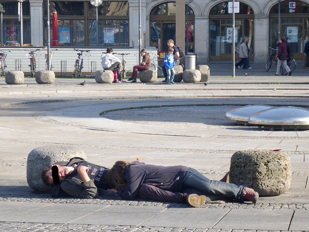 10_Sleeping_On_the_munchen_streets