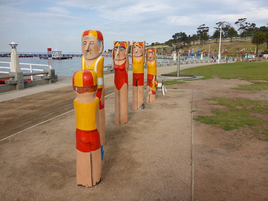 18_Geelong_Bollards