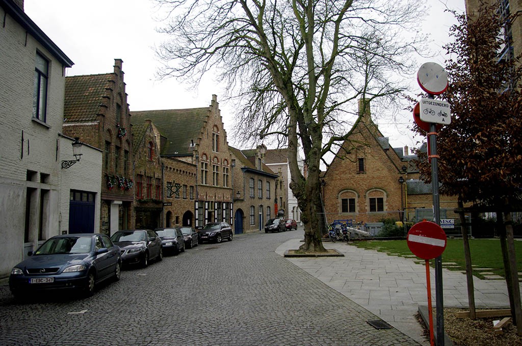 06_Small_Houses_In_Brugges