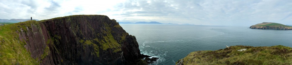 30_Dina_On_The_Skellig_Cliffs