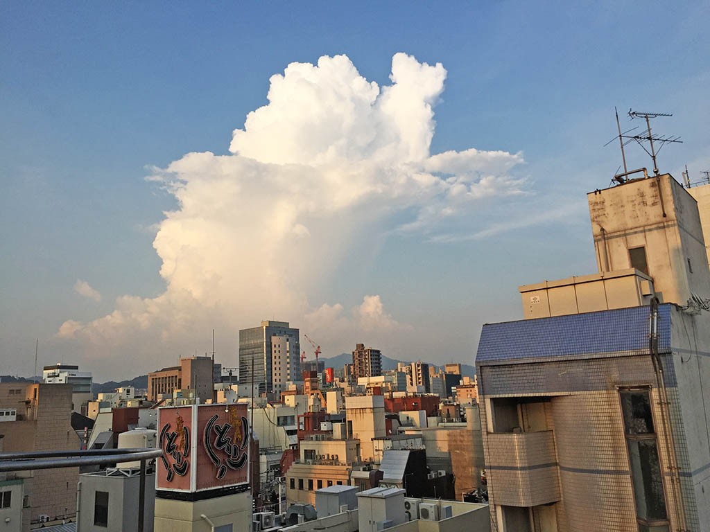 16-Clouds-Above-Hiroshima