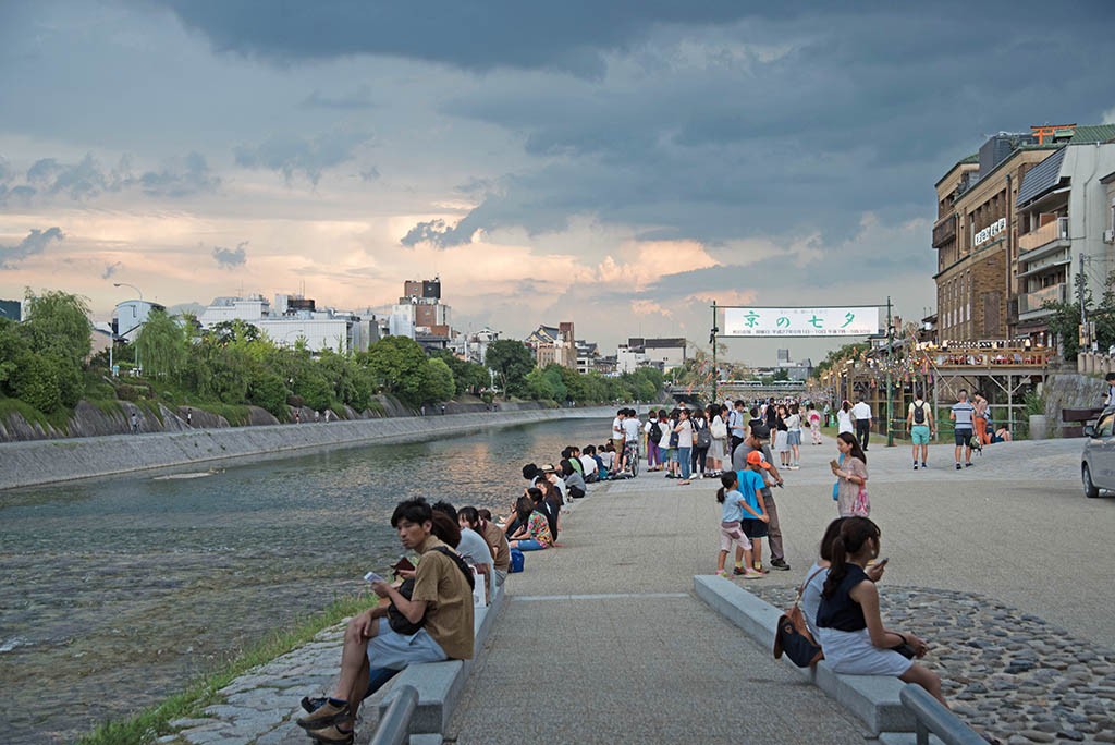 22-Kyoto-By-The-Katsura-River