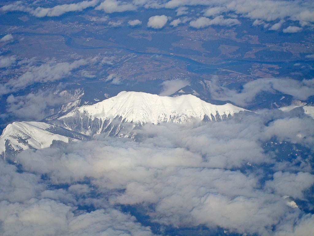 Mountains-from-above