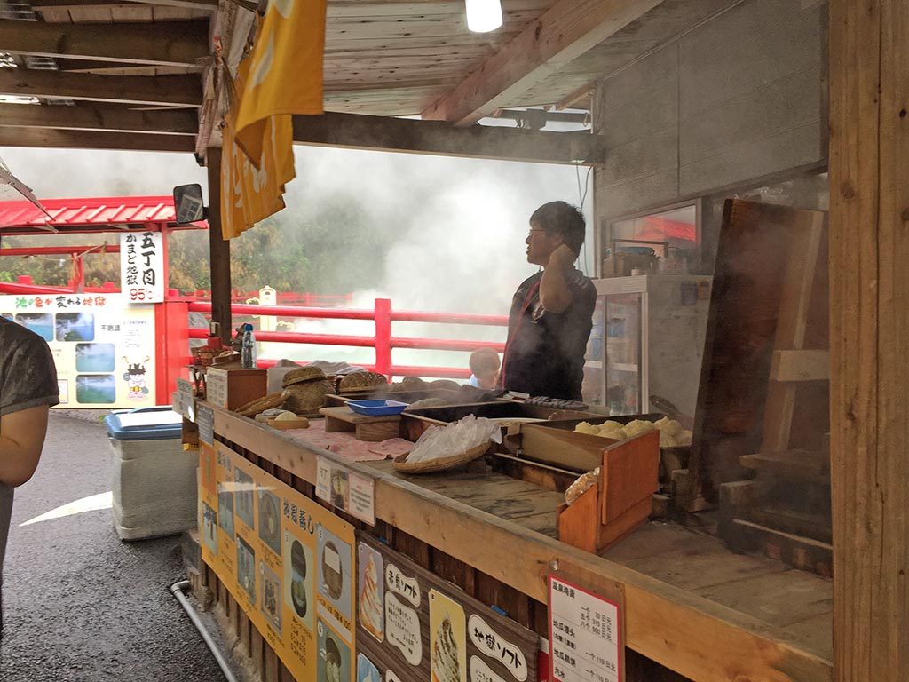 09-Hard-boild-eggs-in-Beppu-Japan